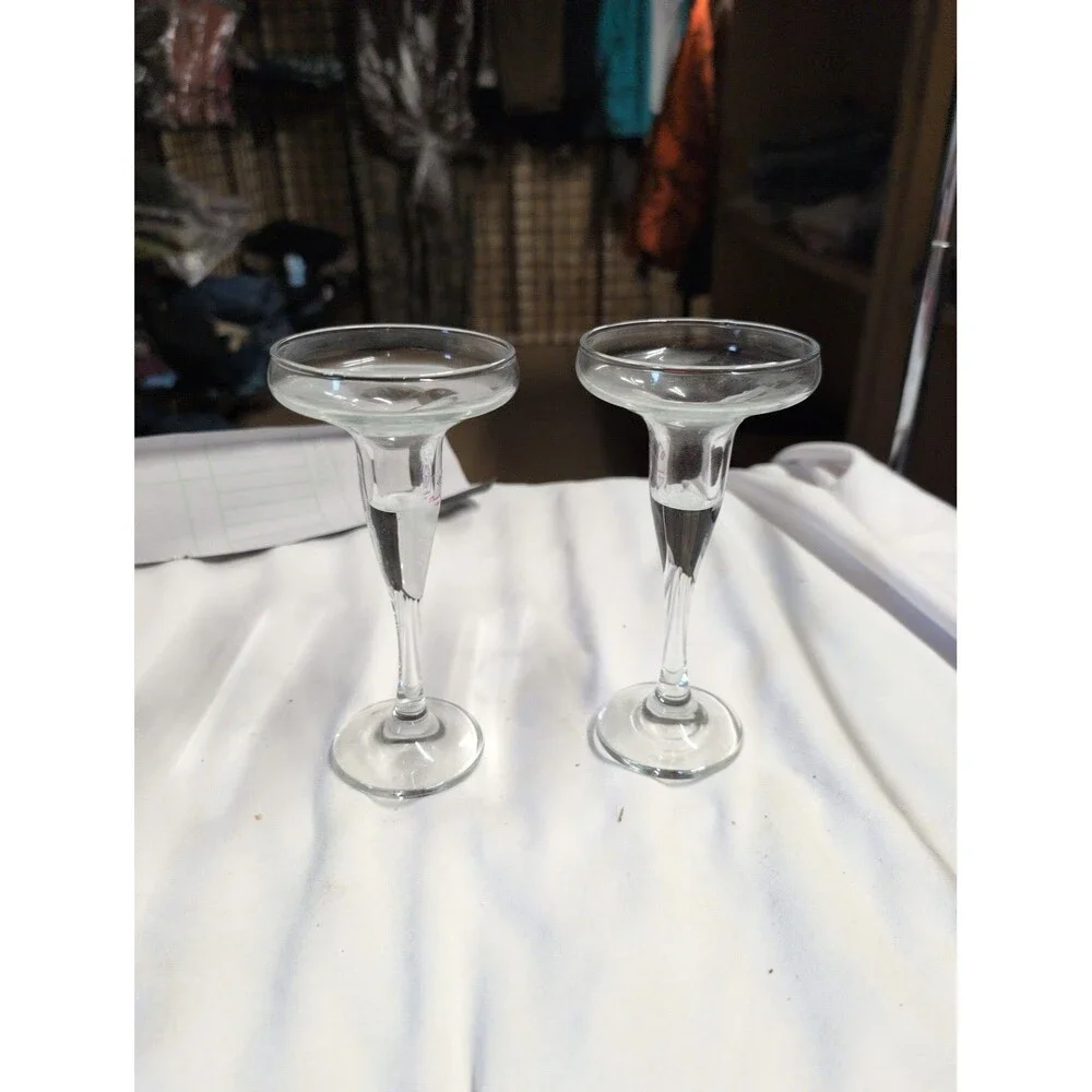 Set of 2 Clear Glass Champagne Flutes - 25% Off 5+ Items
